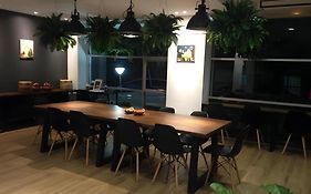 Br Hotel & Residence